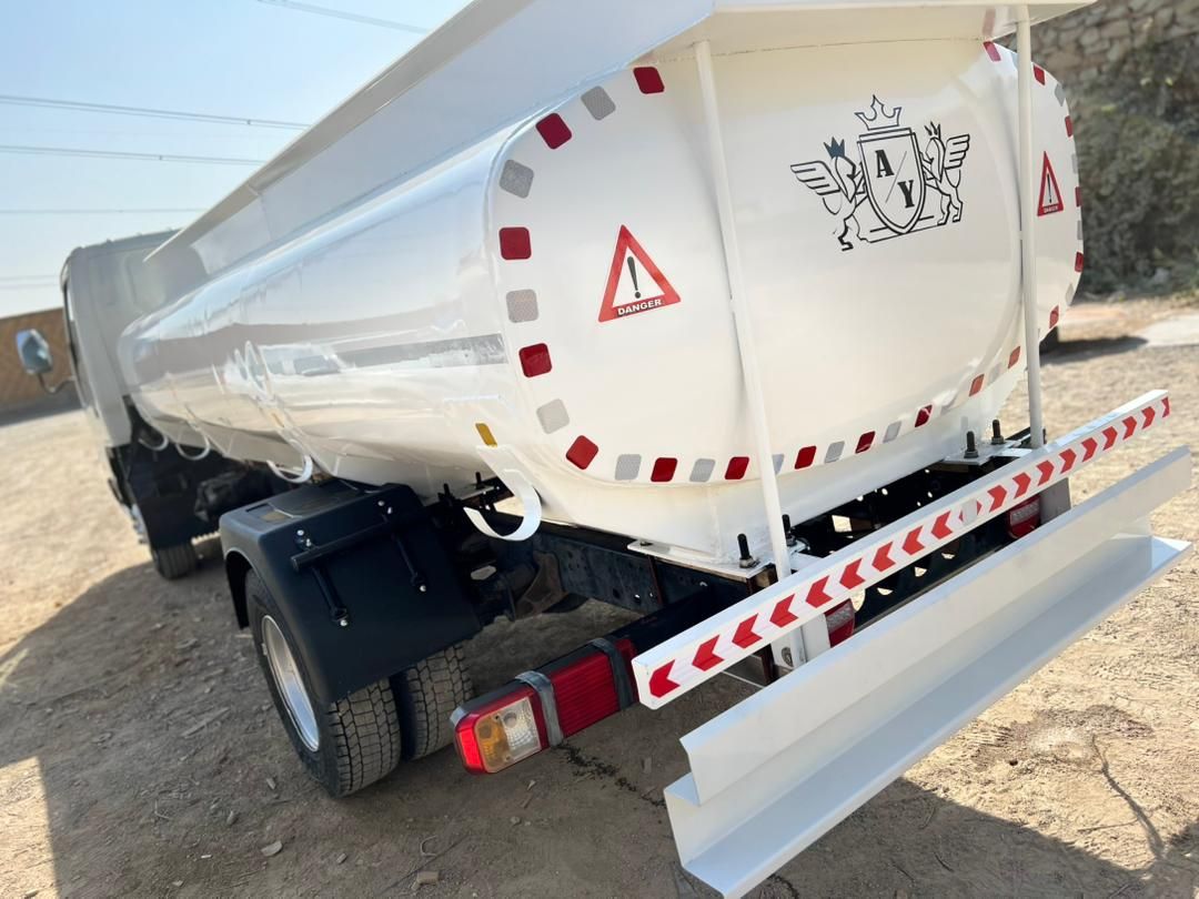 ساخت انواع تانکر سفارشی با بالاترین کیفیت توسط تانکرسازی بهنام یزدانی